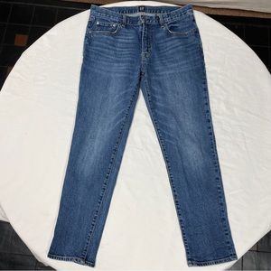 Gap ladies straight leg jeans, size 28